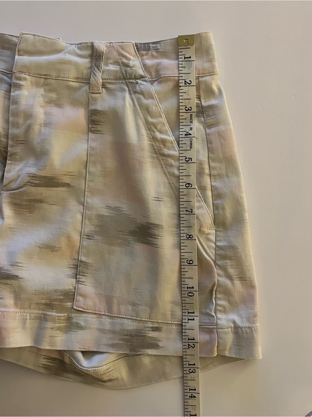 ecru The Taylor Women’s Shorts Cotton Blend Size 2 ikat-inspired print - Picture 11 of 12